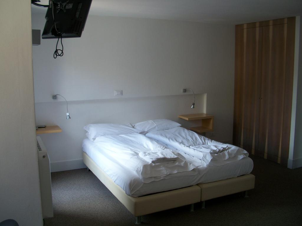 Hotel Turan Les Deux Alpes Pokoj fotografie